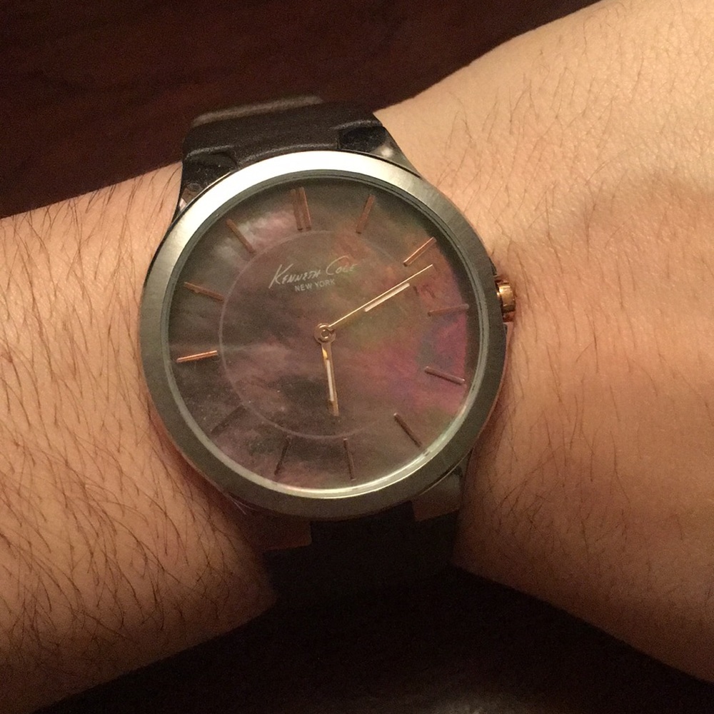 Watch - image 1